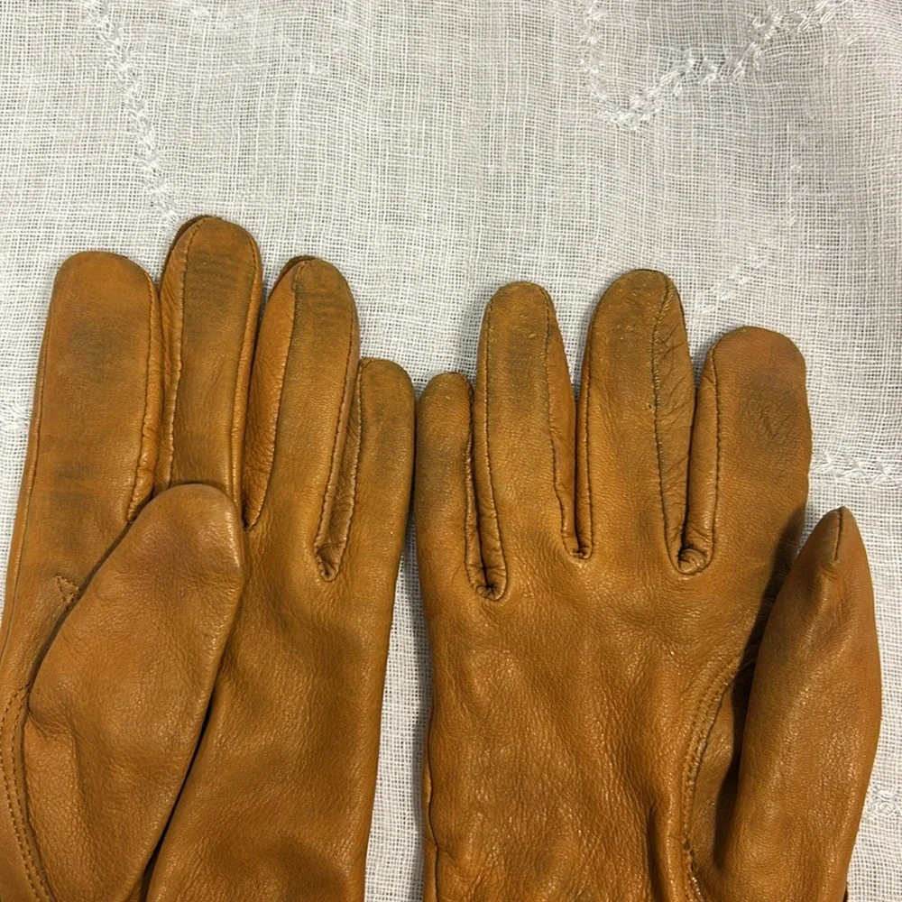 Genuine deerskin gloves